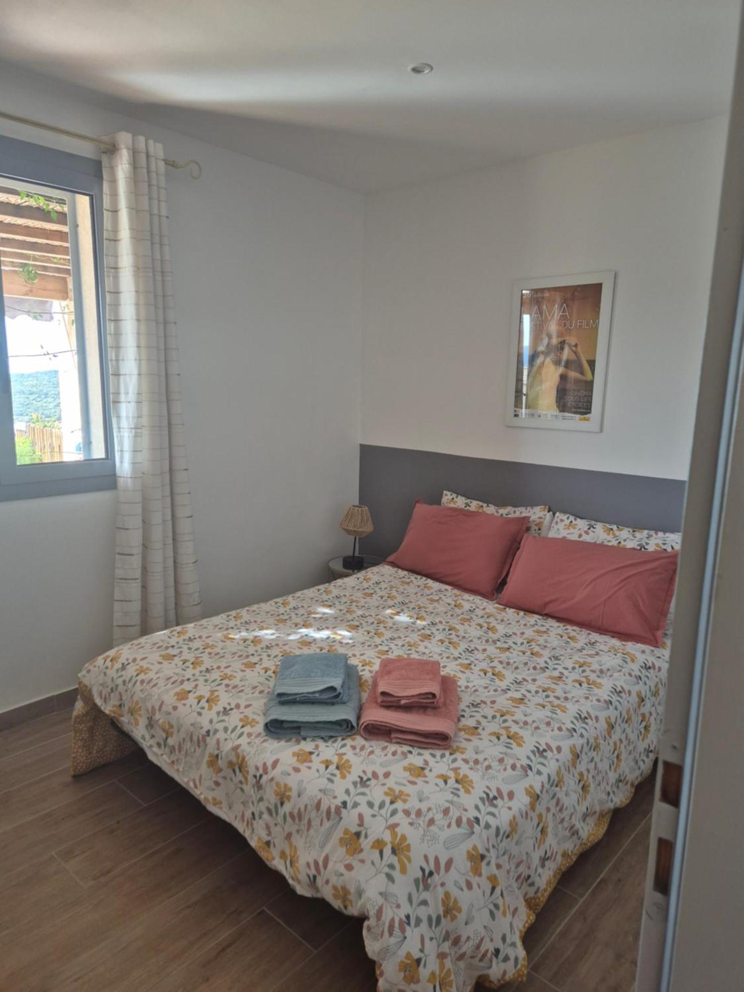 Charmant Petit Logement A 3 Kms De La Plage Belgodere  Ngoại thất bức ảnh